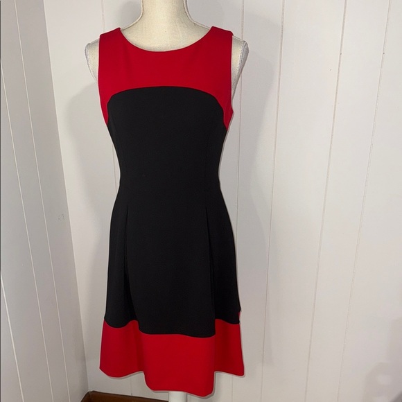 Tommy Hilfiger Dresses & Skirts - Tommy Hilfiger Black and Red Midi Dress